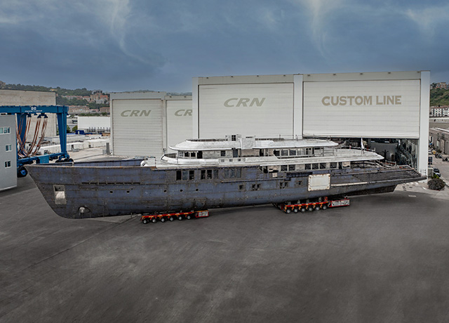 70m CRN M/Y 145-Project Thunderball: a new construction step at Ferretti Group Superyacht Yard in Ancona.<br />
 