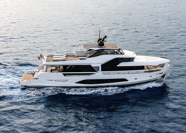 Ferretti Yachts presents INFYNITO 80: new horizons to push beyond imagination.<br />
 