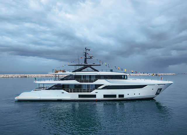 Custom Line Navetta 38: segunda botadura en menos de un año.